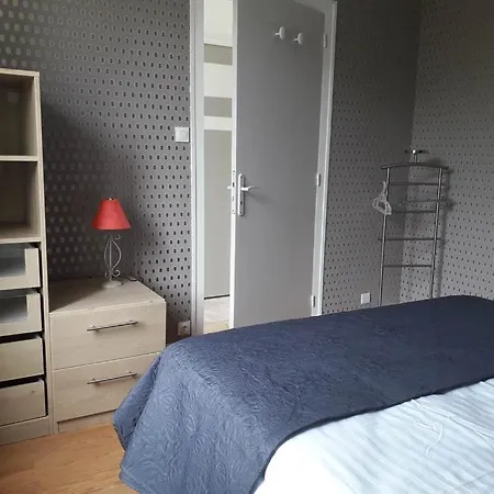 Au Domaine Du Petit Cercoux 3* Saint-Saturnin-du-Bois