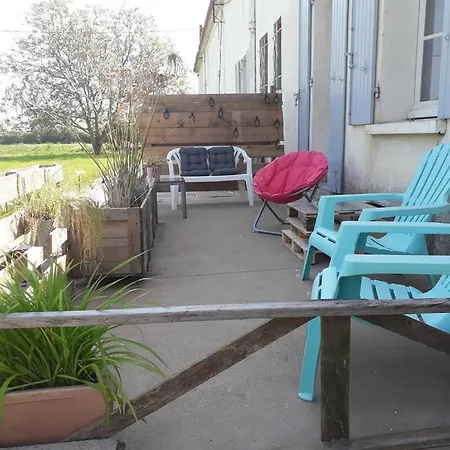 Au Domaine Du Petit Cercoux Saint-Saturnin-du-Bois