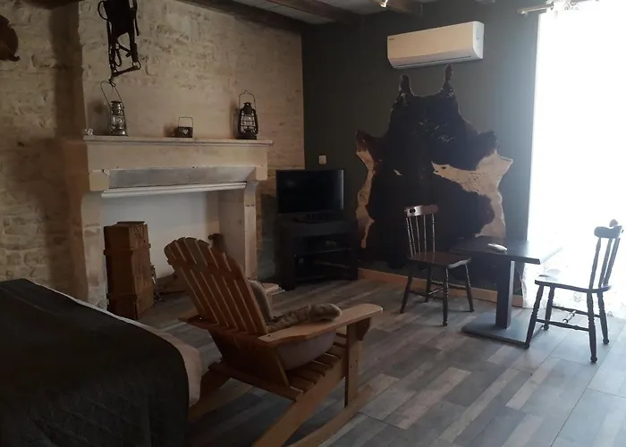 Au Domaine Du Petit Cercoux Pensión