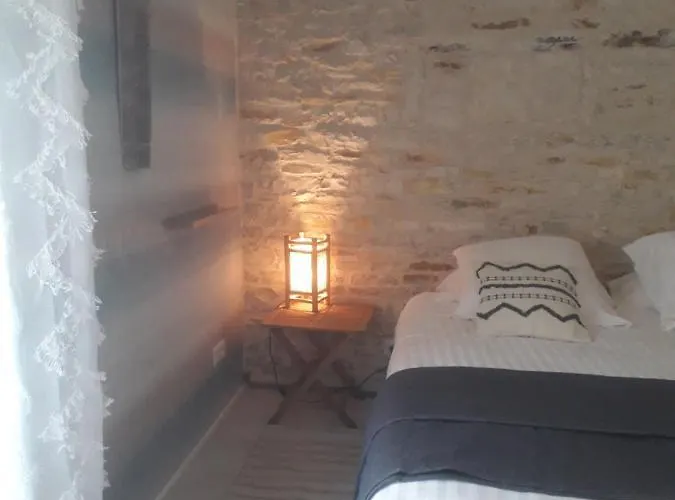 Au Domaine Du Petit Cercoux Pensión 3*